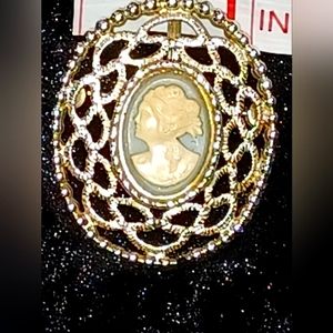 1" Cameo Brooch Pendant
